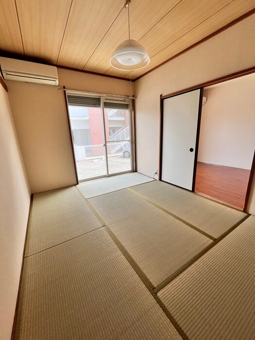 物件内観写真16　(居室)