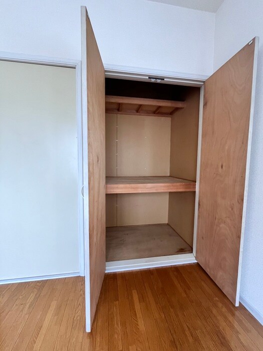 物件内観写真18　(収納)