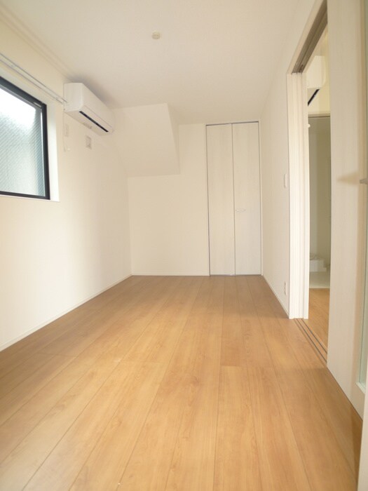 物件内観写真12　(居室)