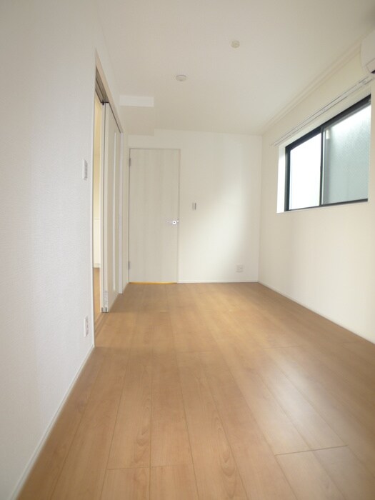 物件内観写真14　(居室)