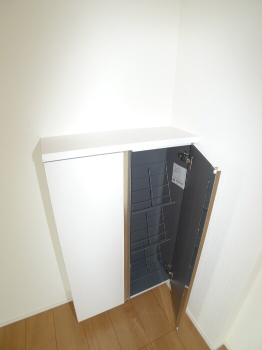 物件内観写真17　(靴箱)