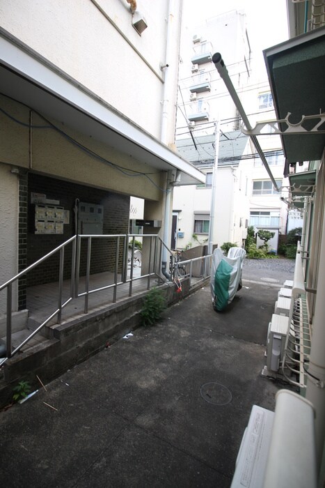 物件内観写真22　(室内からの展望)