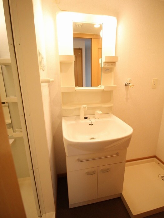 物件内観写真13　(洗面)