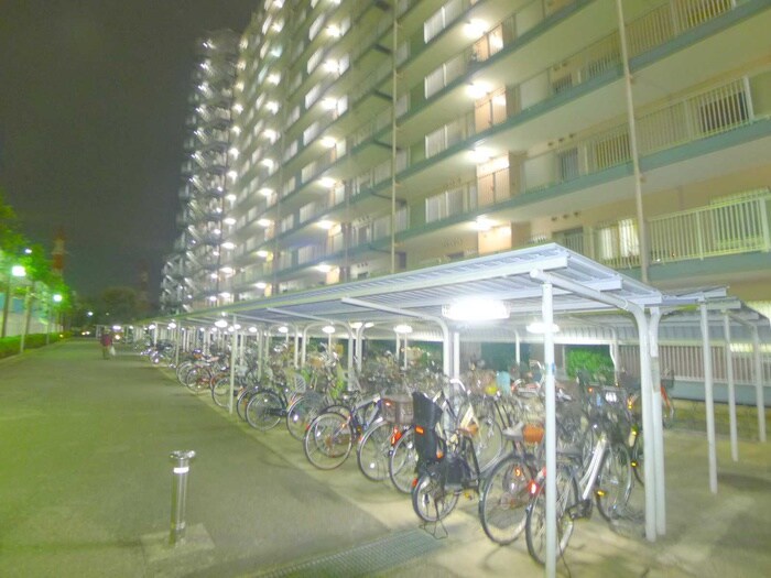 物件外観写真5　(駐輪場)