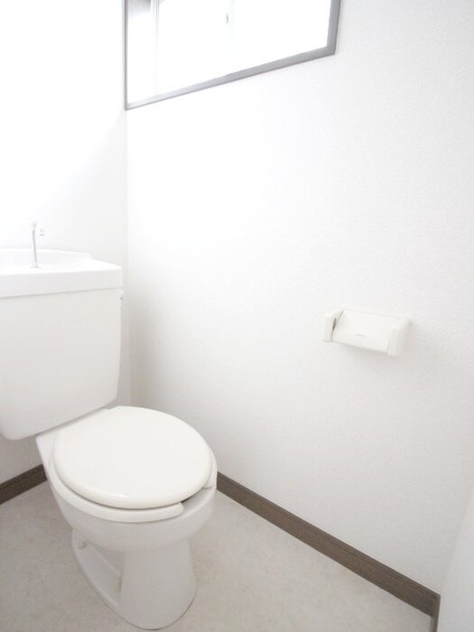 物件内観写真15　(トイレ)