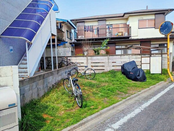 バイク置き場