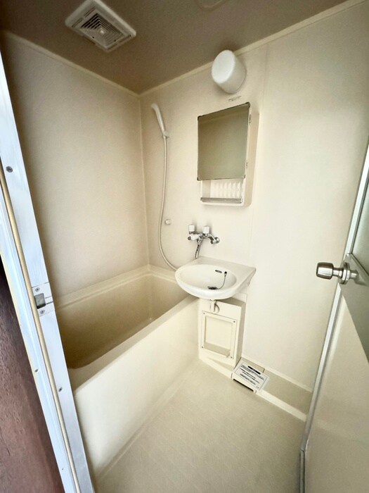 物件内観写真12　(バス／シャワールーム等)