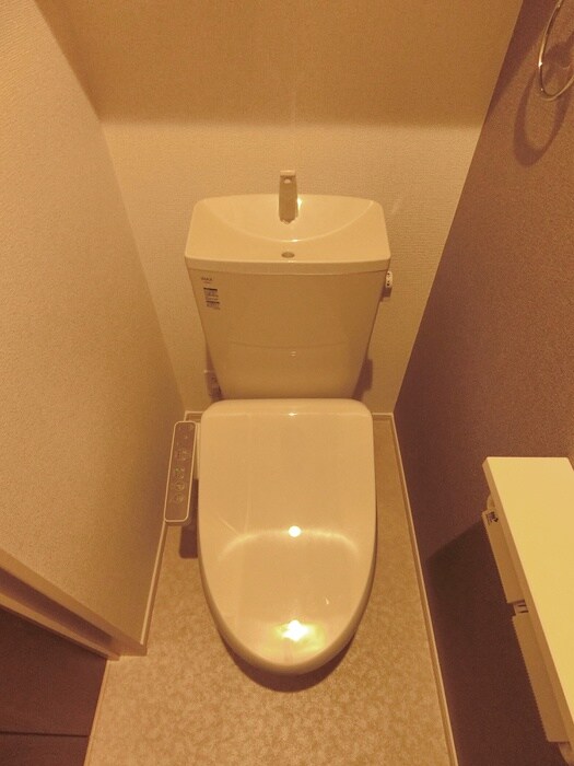 物件内観写真13　(トイレ)