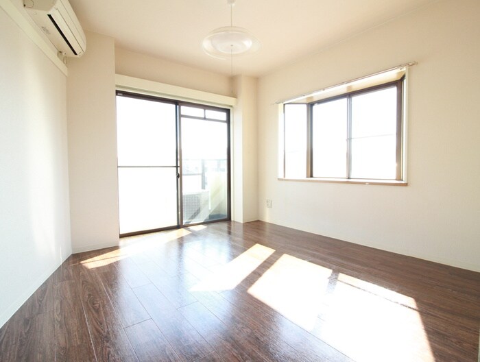 物件内観写真7　(居室)