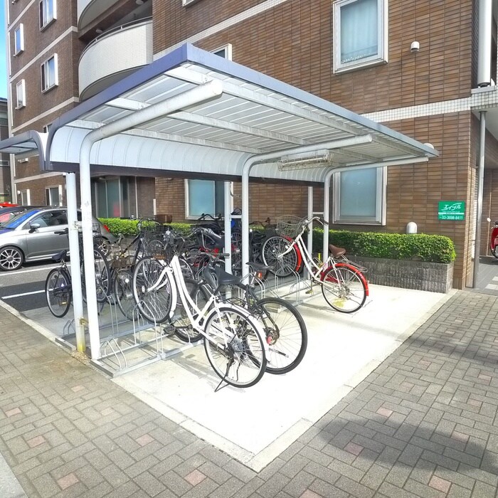 物件外観写真5　(駐輪場)