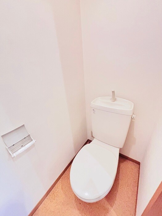 物件内観写真12　(トイレ)