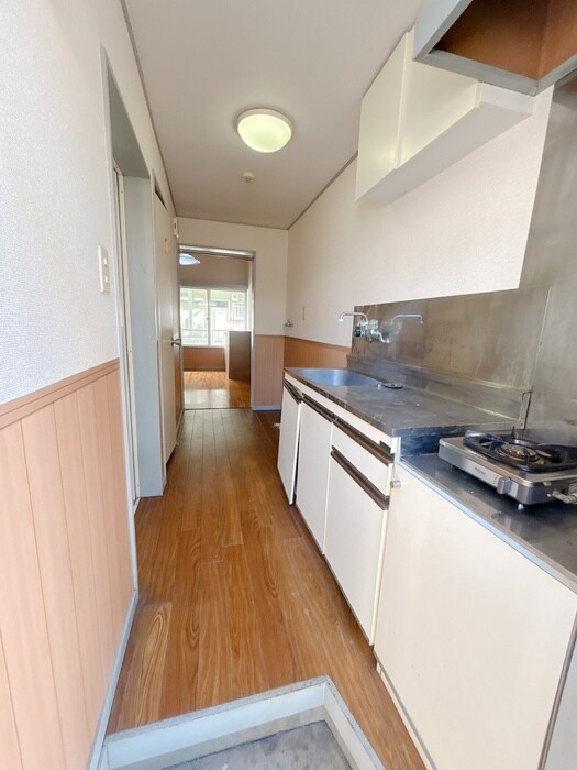 物件内観写真12　(廊下)