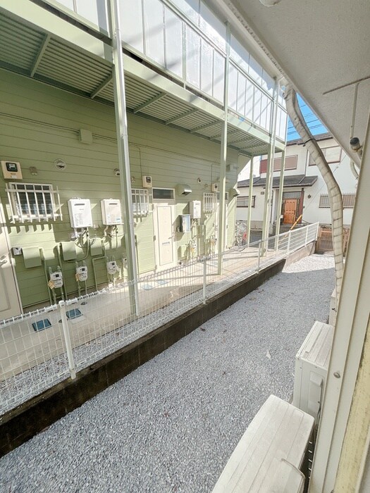 物件内観写真14　(室内からの展望)