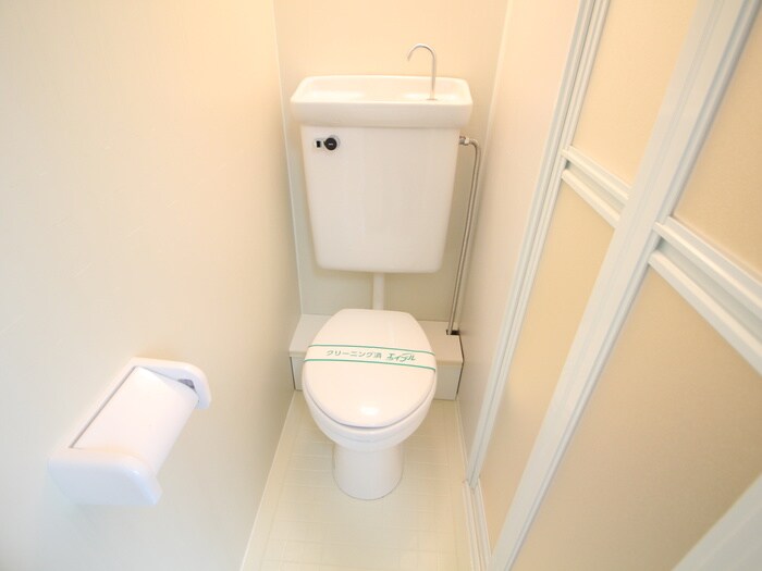 物件内観写真12　(トイレ)