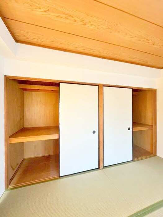 物件内観写真11　(収納)