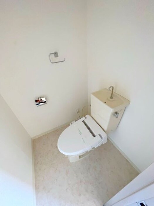 物件内観写真12　(トイレ)