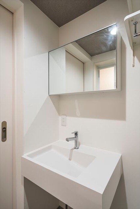 物件内観写真12　(洗面)