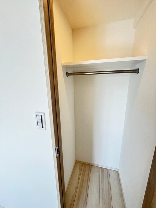 物件内観写真11　(収納)