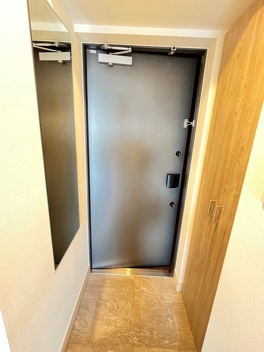 物件内観写真19　(玄関)