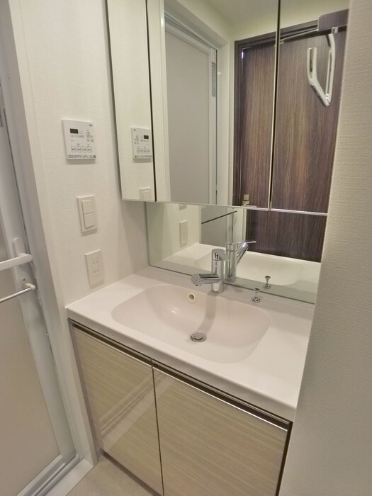 物件内観写真12　(洗面)