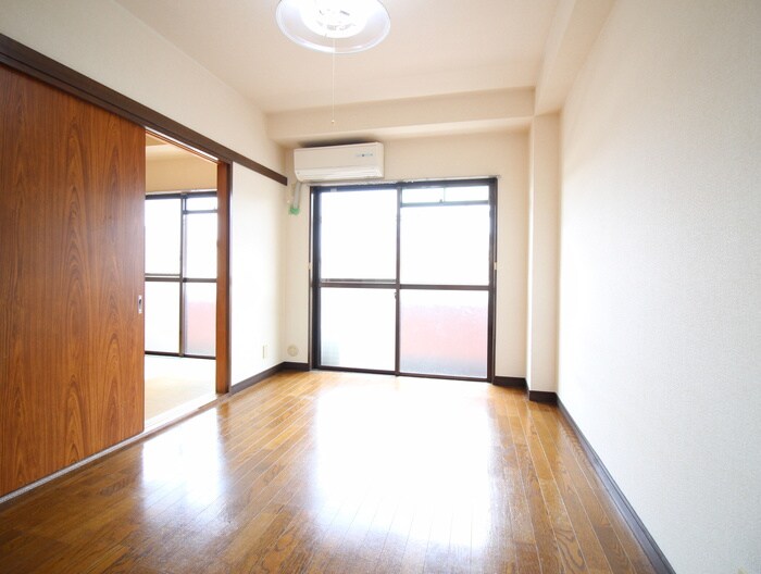 物件内観写真7　(居室)