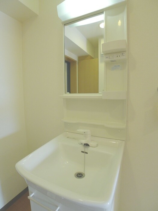 物件内観写真10　(洗面)