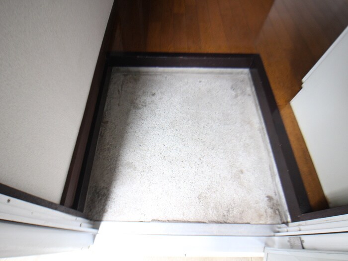 物件内観写真16　(玄関)