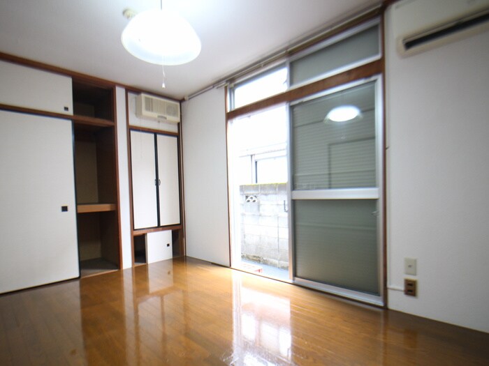 物件内観写真19　(居室)