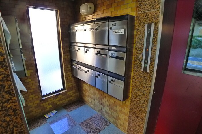 物件外観写真4　(建物設備)