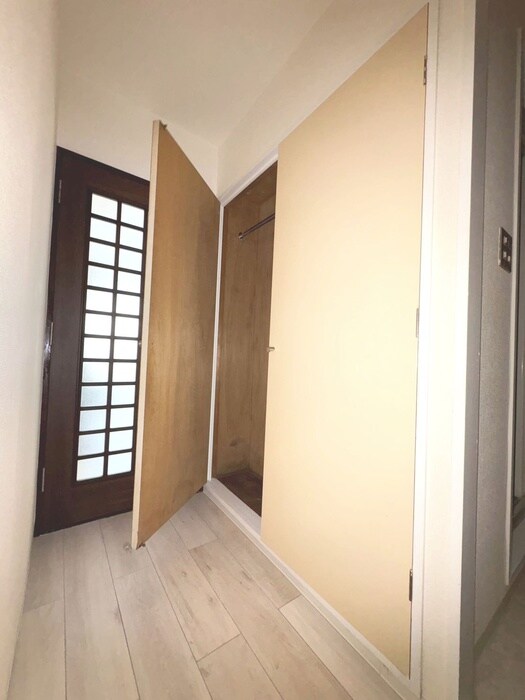 物件内観写真11　(収納)