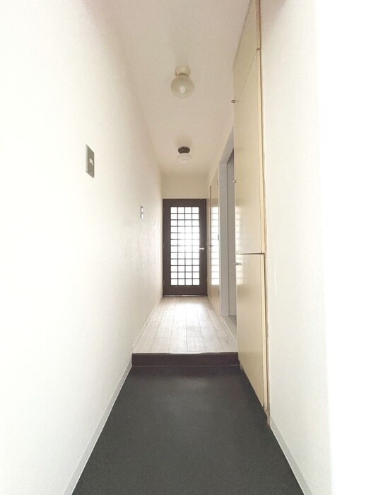 物件内観写真18　(玄関)