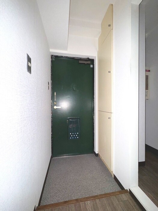 物件内観写真19　(玄関)