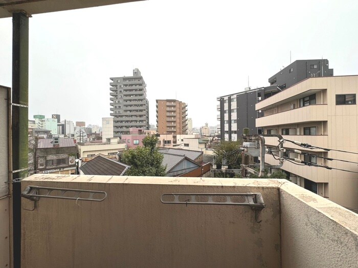 物件内観写真22　(室内からの展望)