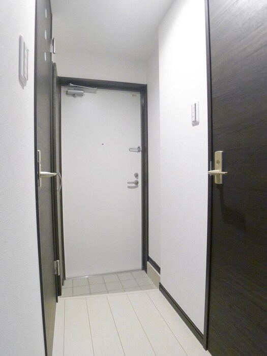 物件内観写真19　(玄関)