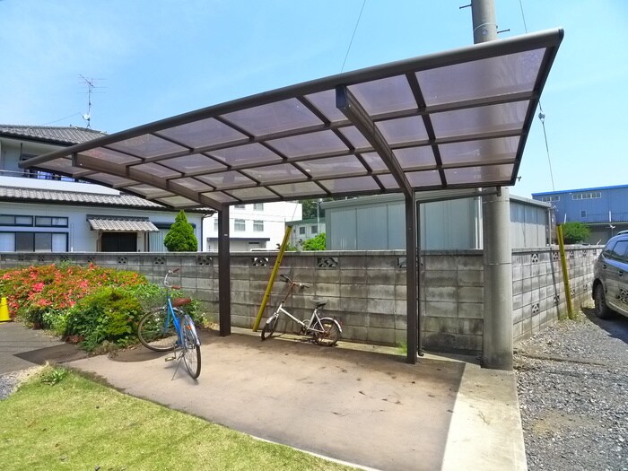 物件外観写真2　(駐輪場)