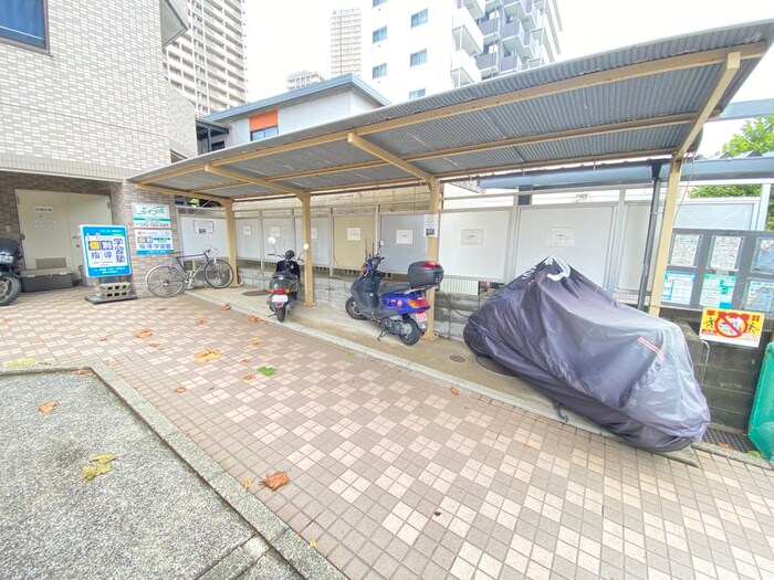 物件外観写真5　(駐輪場)