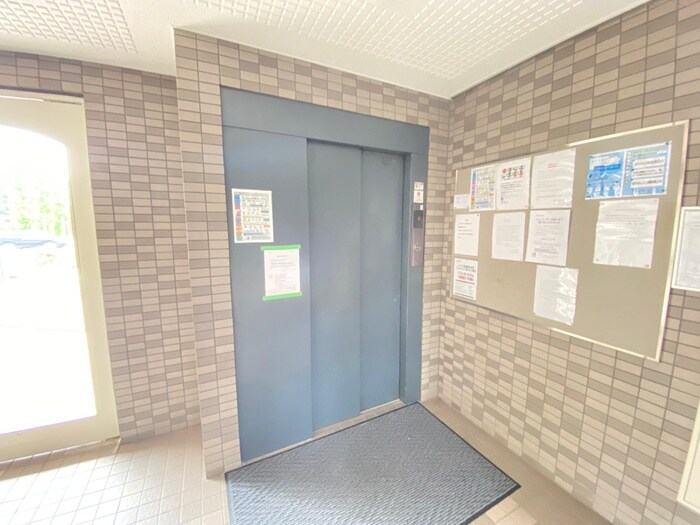 物件外観写真6　(建物設備)