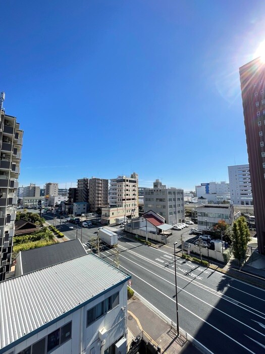 物件内観写真16　(室内からの展望)