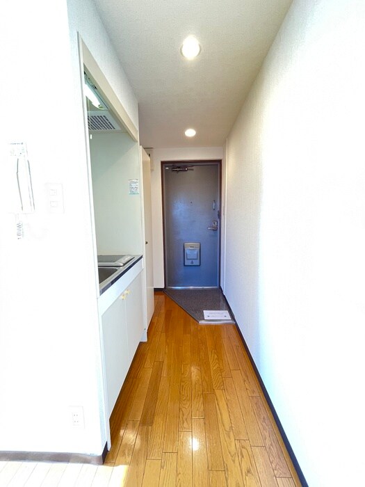 物件内観写真18　(廊下)