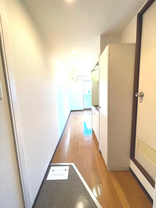 物件内観写真20　(廊下)