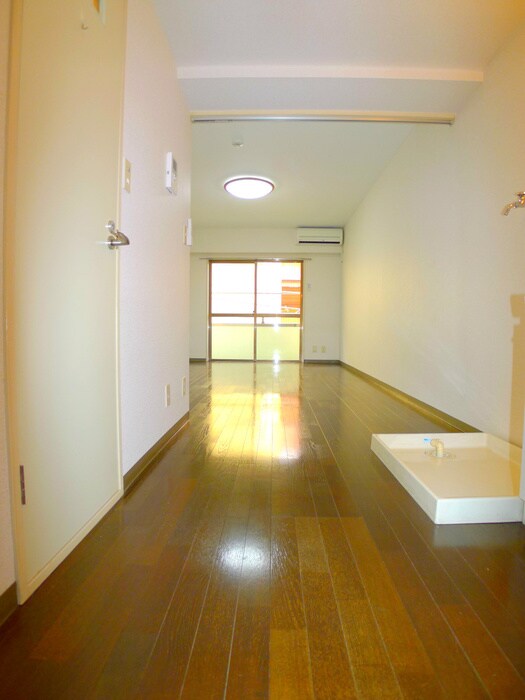 物件内観写真7　(廊下)
