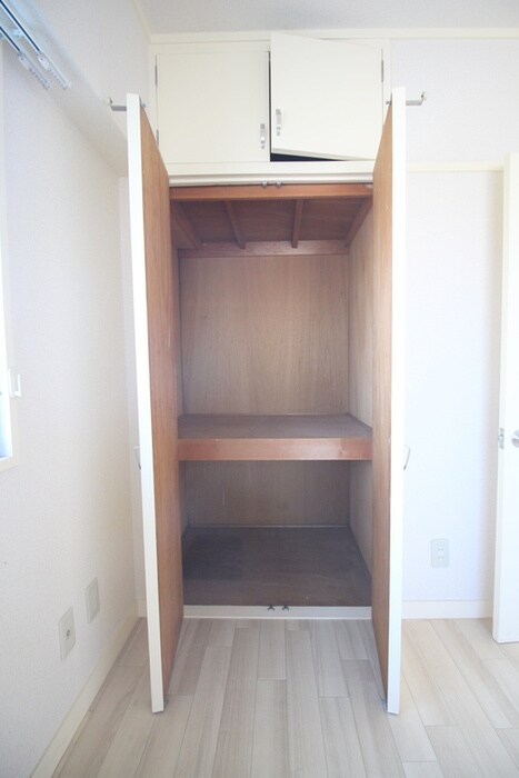 物件内観写真10　(収納)