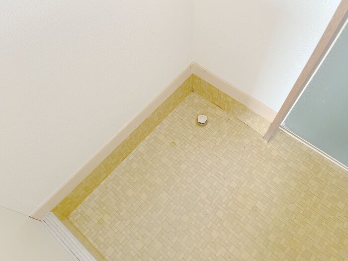 物件内観写真14　(洗濯機置場)