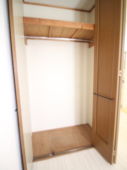 物件内観写真15　(収納)