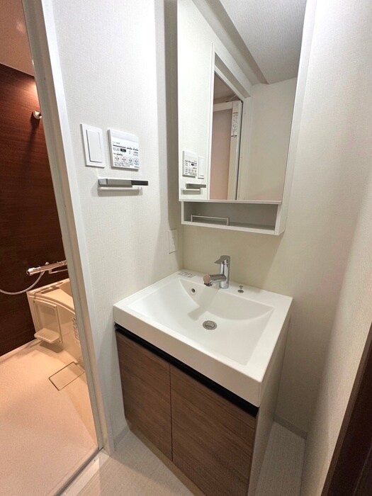 物件内観写真11　(洗面)