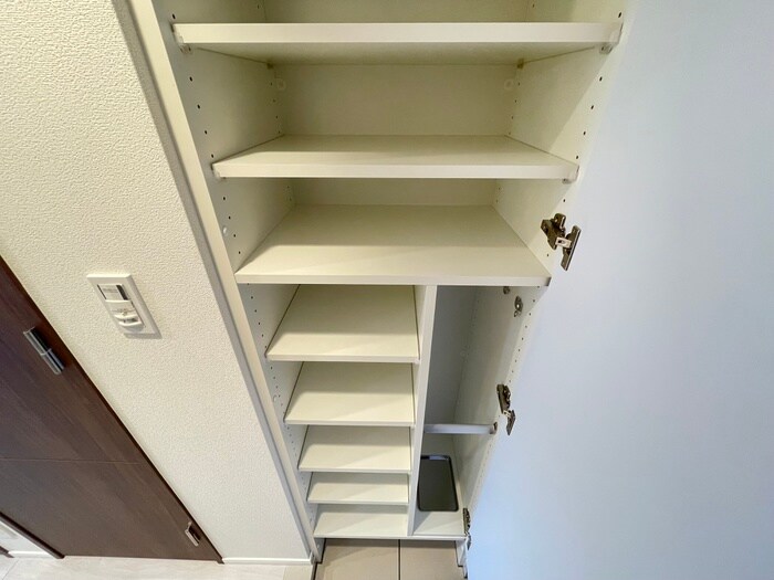 物件内観写真19　(靴箱)