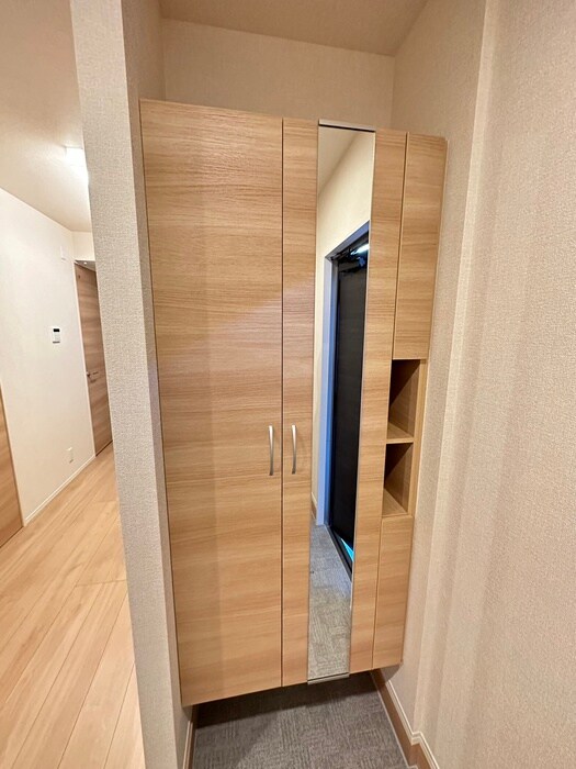 物件内観写真7　(靴箱)