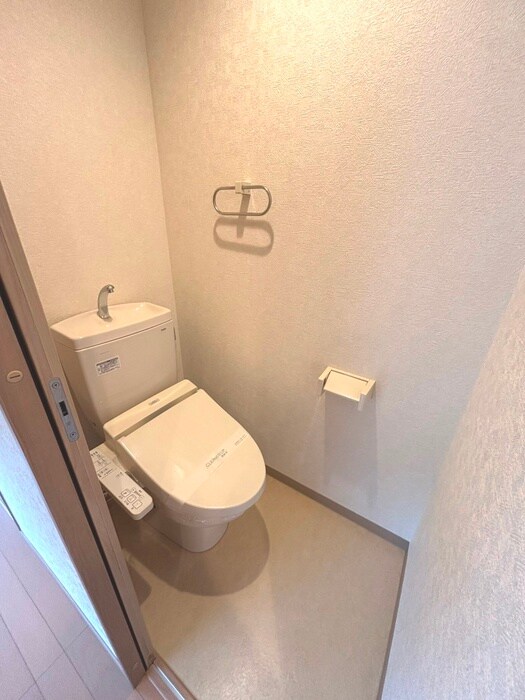 物件内観写真14　(トイレ)