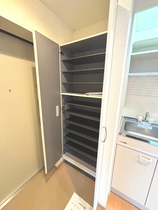 物件内観写真16　(靴箱)