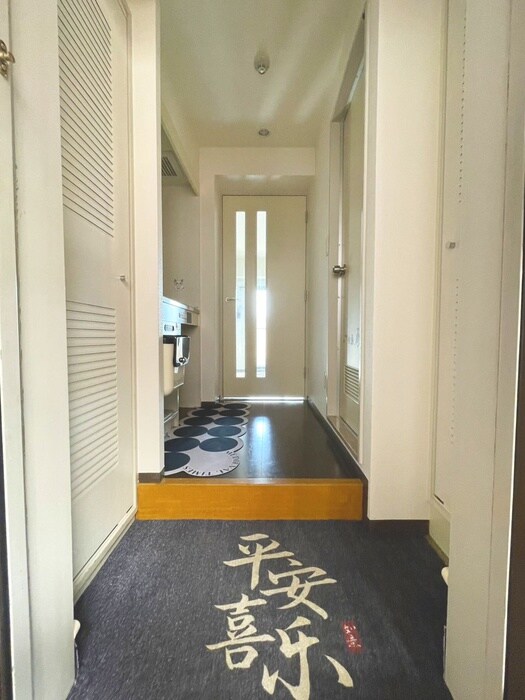 物件内観写真16　(玄関)